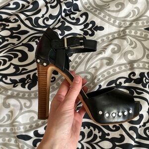 Vince Camuto Black Shoes with Brown